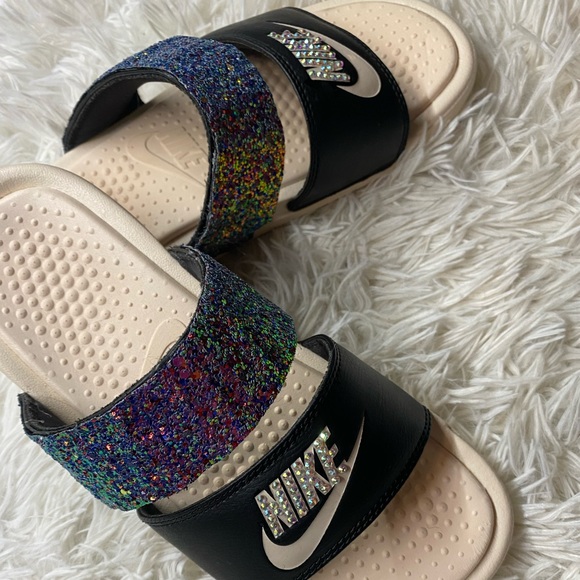 Woman Nike Size 6 - Picture 3 of 5